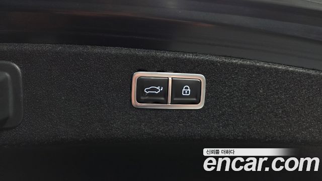 Genesis G80 2022 — photo 25