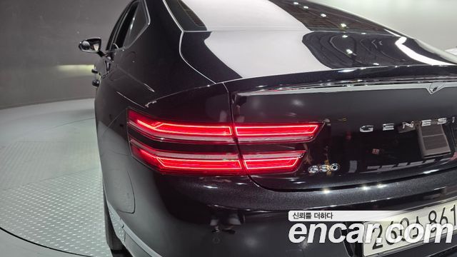 Genesis G80 2022 — photo 9