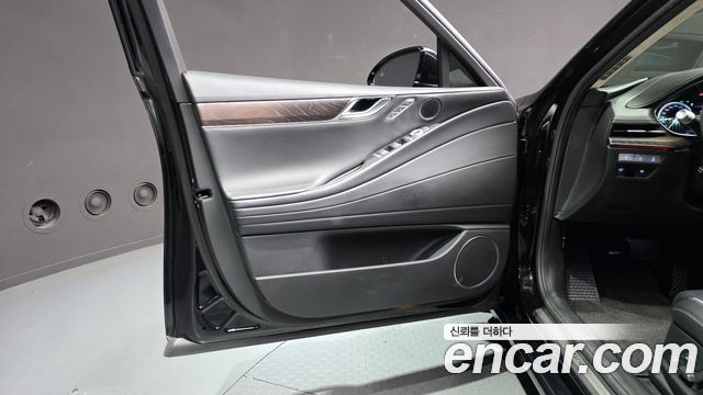 Genesis G80 2022 — photo 14