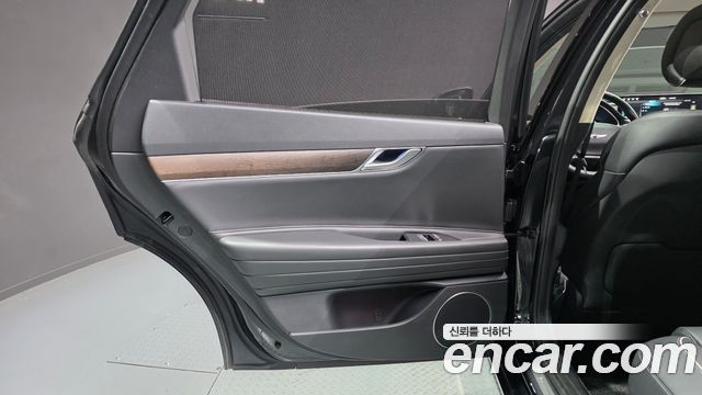 Genesis G80 2022 — photo 15