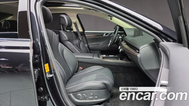 Genesis G80 2022 — photo 16