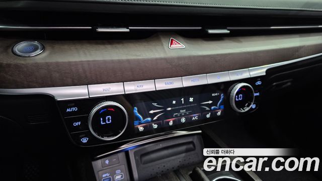 Genesis G80 2022 — photo 31