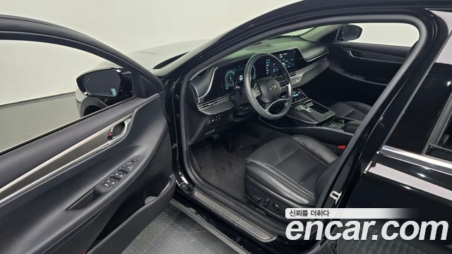 Hyundai Grandeur 2023 — photo 11