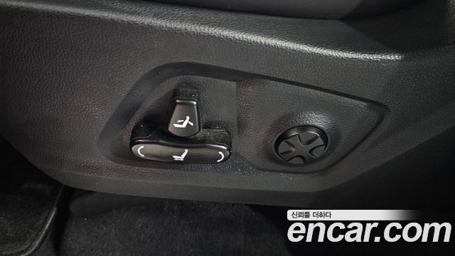 KG Mobility Rexton 2020 — photo 30