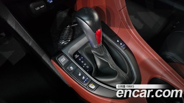 Hyundai Veloster 2018 — photo 9