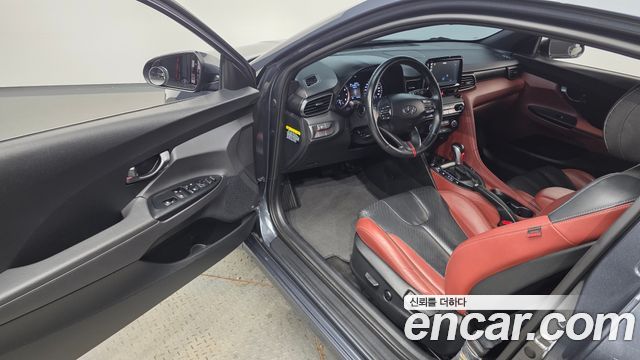 Hyundai Veloster 2018 — photo 10