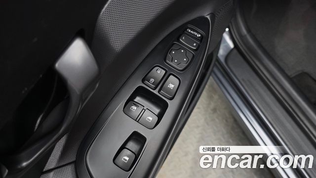 Hyundai Veloster 2018 — photo 12