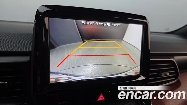 Hyundai Veloster 2018 — photo 17