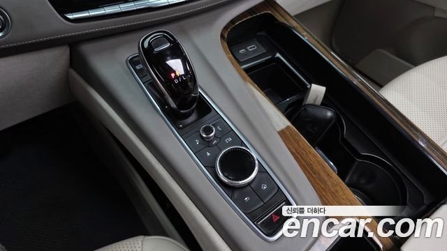 Cadillac Escalade 2021 — photo 9