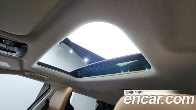 Kia EV6 2022 — photo 16