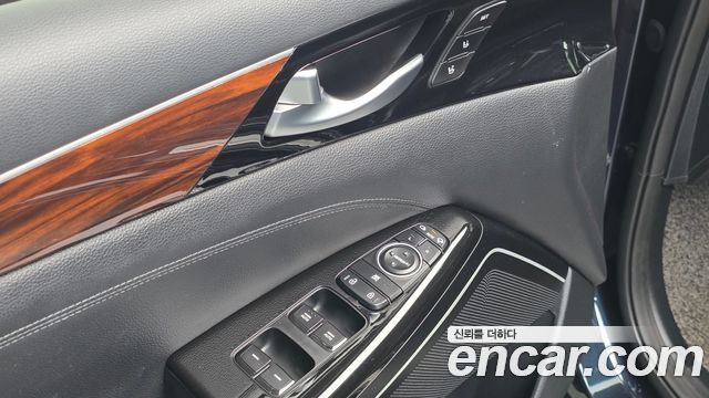 Kia K7 2016 — photo 12