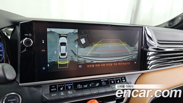 Toyota Camry 2025 — photo 21
