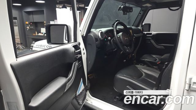Jeep Wrangler 2016 — photo 10