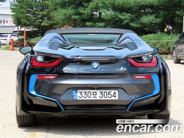 BMW i8 2019 — photo 4