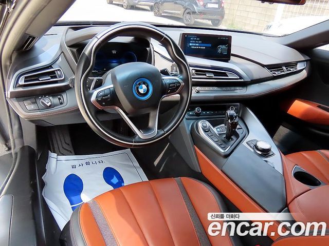 BMW i8 2019 — photo 11