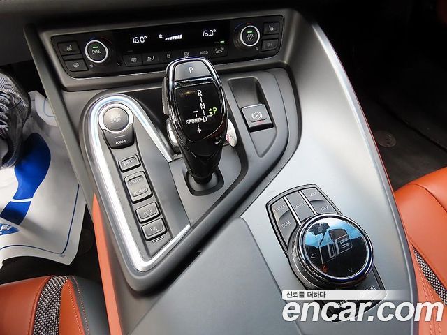 BMW i8 2019 — photo 15