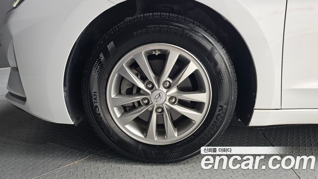 Hyundai AVANTE 2019 — photo 5