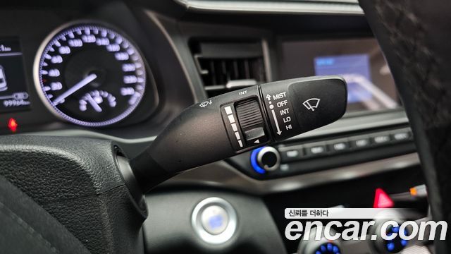 Hyundai AVANTE 2019 — photo 17