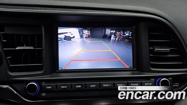 Hyundai AVANTE 2019 — photo 20