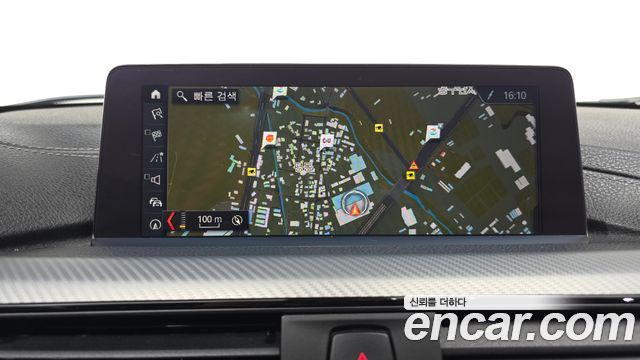 BMW 3-Series 2019 — photo 18