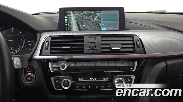 BMW 3-Series 2019 — photo 19