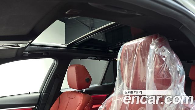 BMW 3-Series 2019 — photo 23
