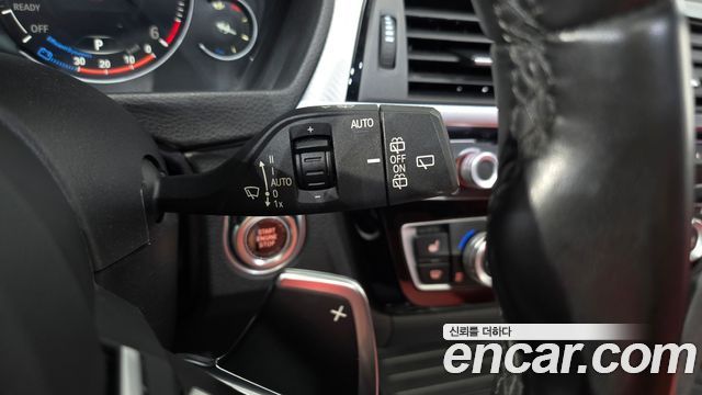 BMW 3-Series 2019 — photo 27