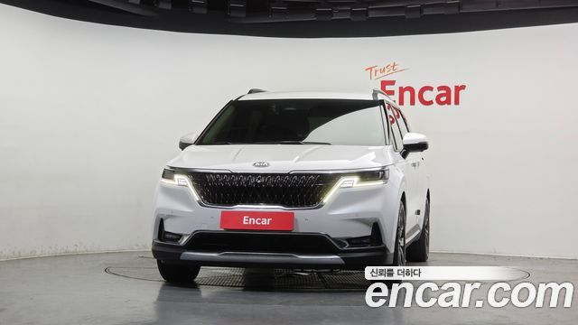 Kia Canival 2021 — photo 3