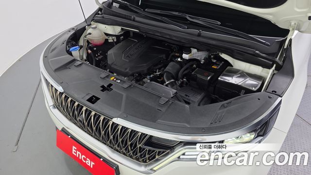 Kia Canival 2021 — photo 6