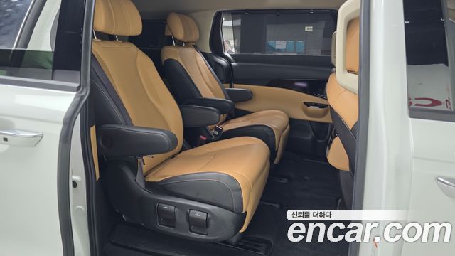 Kia Canival 2021 — photo 12