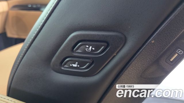 Kia Canival 2021 — photo 17
