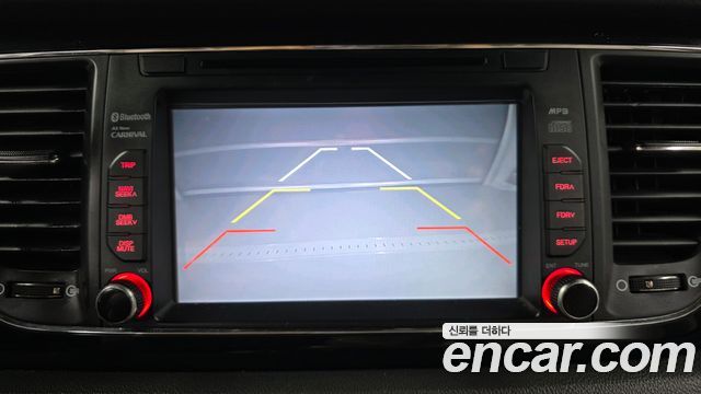 Kia Canival 2016 — photo 15