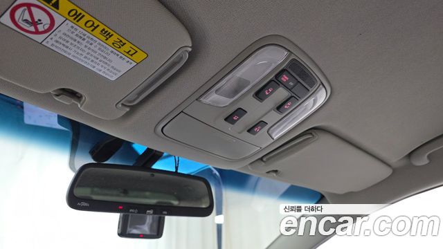 Kia Canival 2016 — photo 17