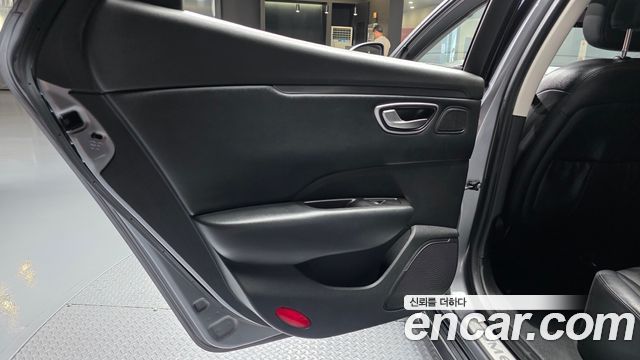 Renault Korea SM6 2016 — photo 14