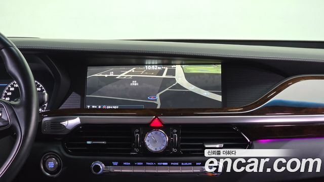 Genesis EQ900 2016 — photo 14