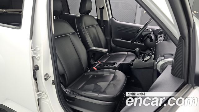 Hyundai Casper 2023 — photo 16
