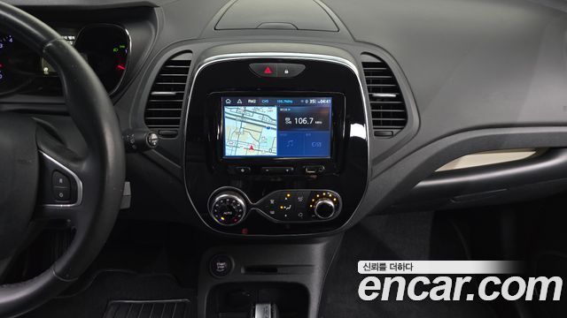 Renault Korea QM3 2018 — photo 19