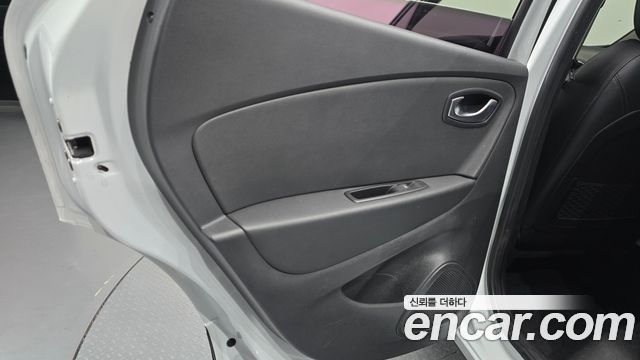 Renault Korea QM3 2018 — photo 15