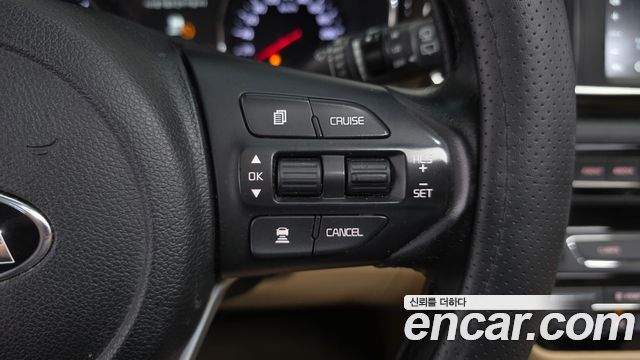 Kia Canival 2019 — photo 17