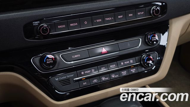 Kia Canival 2019 — photo 18