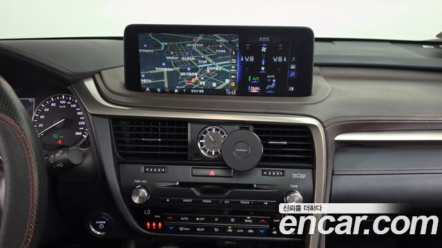 Lexus RX 2021 — photo 19