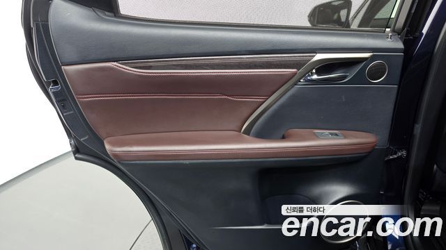 Lexus RX 2021 — photo 15