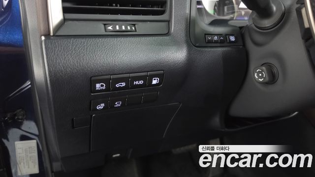 Lexus RX 2021 — photo 30