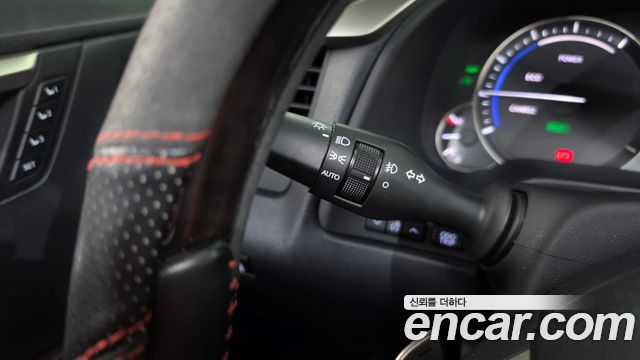 Lexus RX 2021 — photo 34