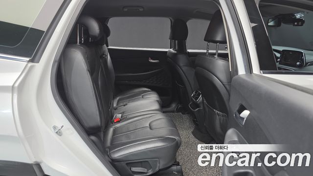 Hyundai Santafe 2019 — photo 17