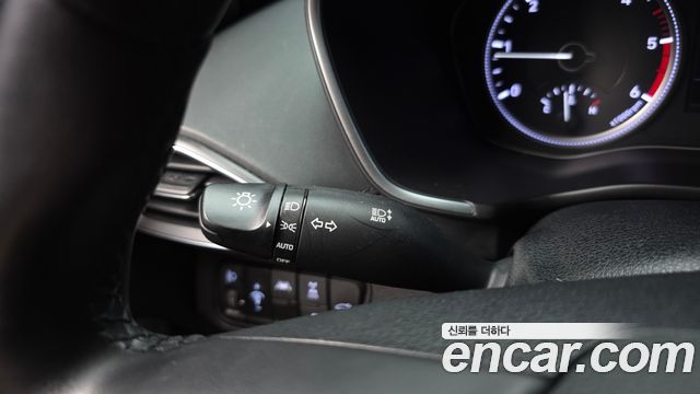 Hyundai Santafe 2019 — photo 22