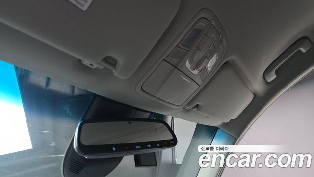 Hyundai Santafe 2019 — photo 25