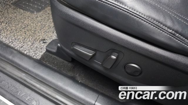 Hyundai Santafe 2019 — photo 31