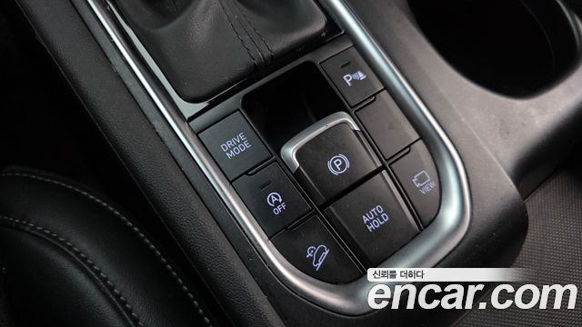 Hyundai Santafe 2019 — photo 32