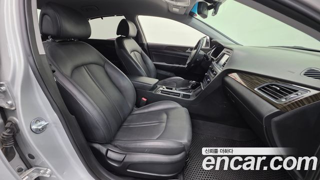Hyundai Sonata 2017 — photo 13